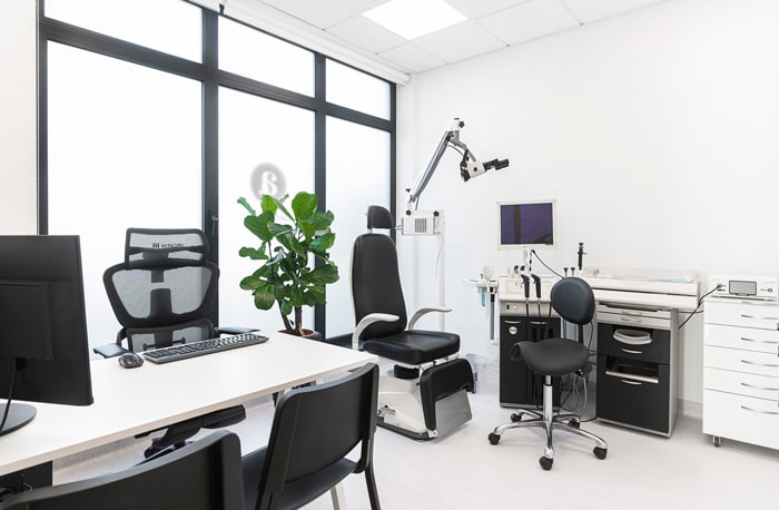 laryngolog Złotniki Wrocław Yogen Abelak